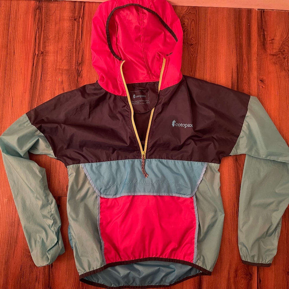 Cotopaxi windbreaker